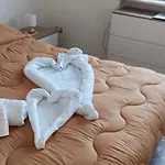 Saphira Oda ve Kahvaltı 3*